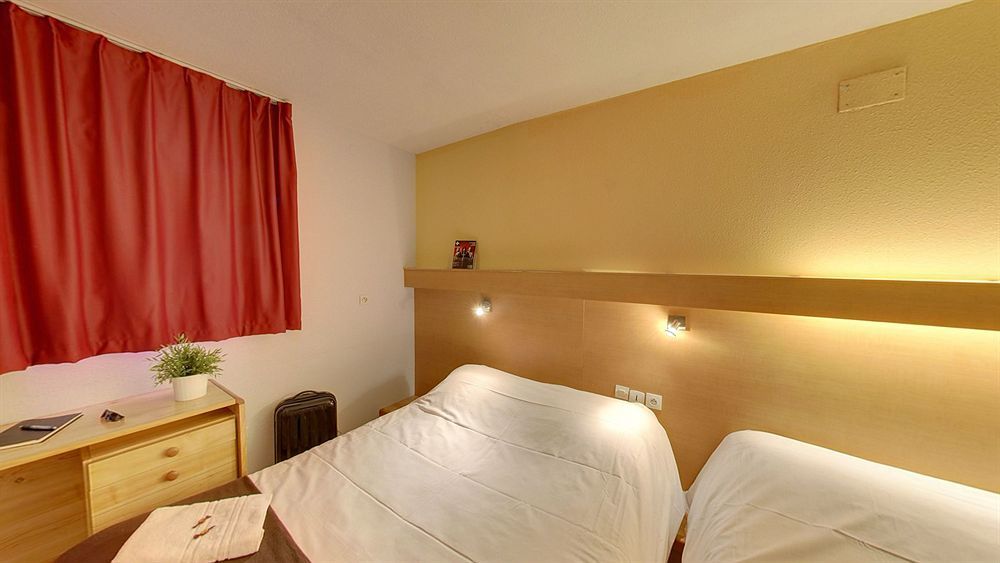 The Originals Access, Hotel Beziers Est Villeneuve-les-Beziers Bagian luar foto